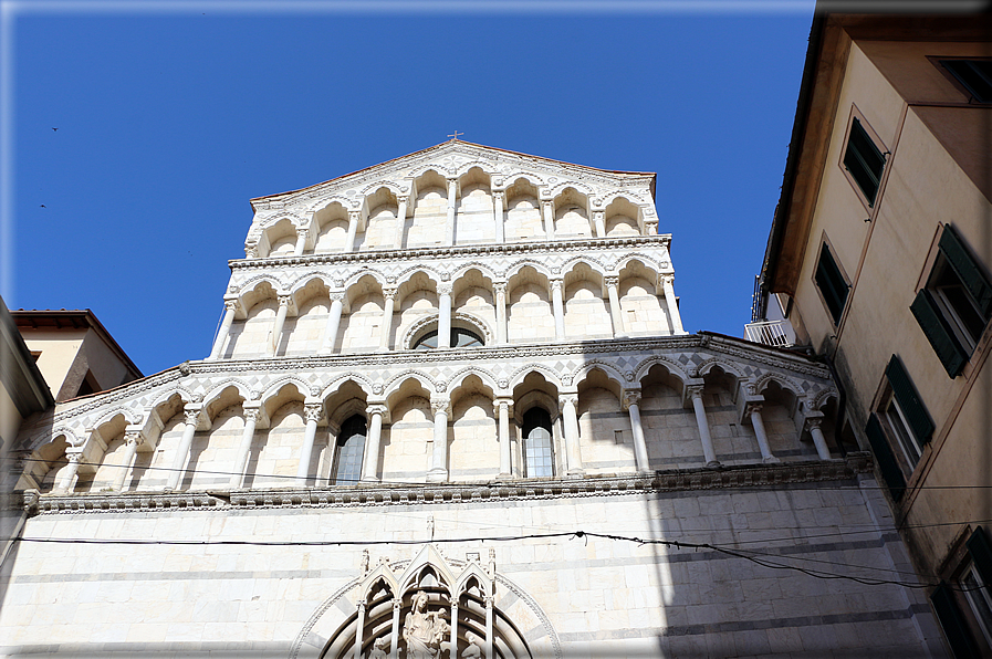 foto Chiesa di San Michele in Borgo